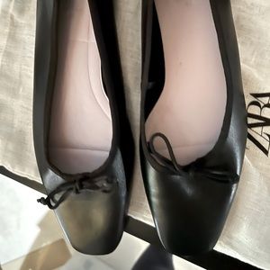 Zara flats in size 40